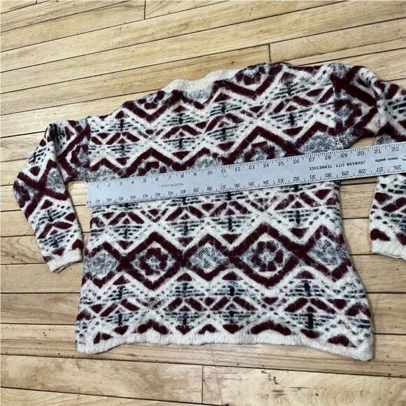A'GACI MOHAIR Sweater Women M Red Beige Tribal Aztec Geometric Fuzzy Pullover M - Picture 9 of 16